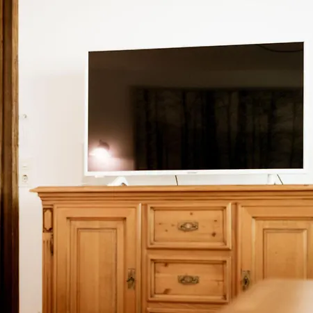 Esche 3 By Interhome דירה אלמאו