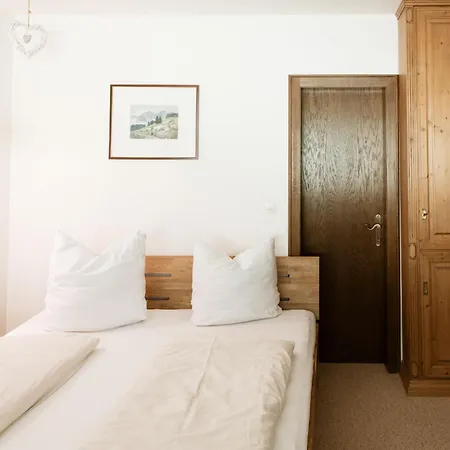 Esche 3 By Interhome אלמאו