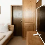 Esche 3 By Interhome Апартаменты *